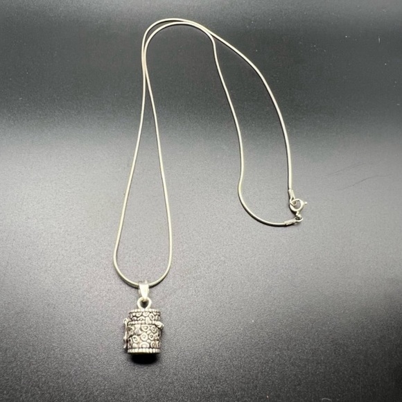 Sterling Silver Necklace with Lidded Box Charm – .925 Stamped – Keepsake Pendant - Picture 3 of 13